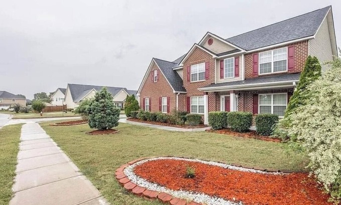 Warner Robins Casa | Spacious 5BR 3.5 Bth Home Near Buc-ee’s, WR AFB, Watson Blvd & I-75