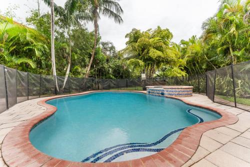Highland Garden Casa | Spacious 5BR Home with Pool, Near Downtown & Beach