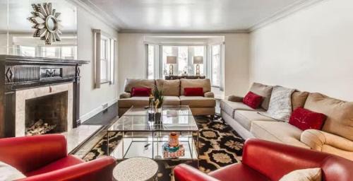 Detroit Casa | Spacious 5BR - Sleeps 10 - University District home
