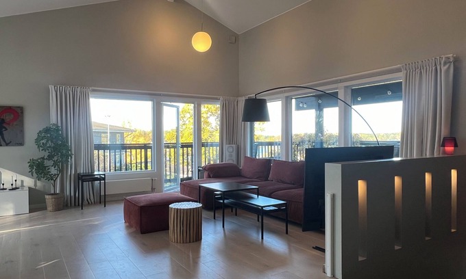 Skrubba Casa | Spacious 6-bedroom house with lake view and pool outside Stockholm