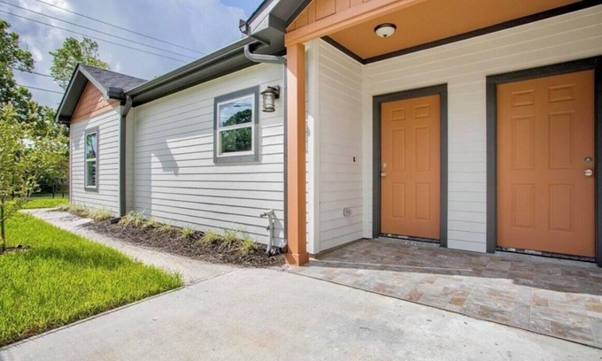 OST - South Union Casa | Spacious 6-bedroom 6-Bathroom Near Med Center Houston. Sleeps 12