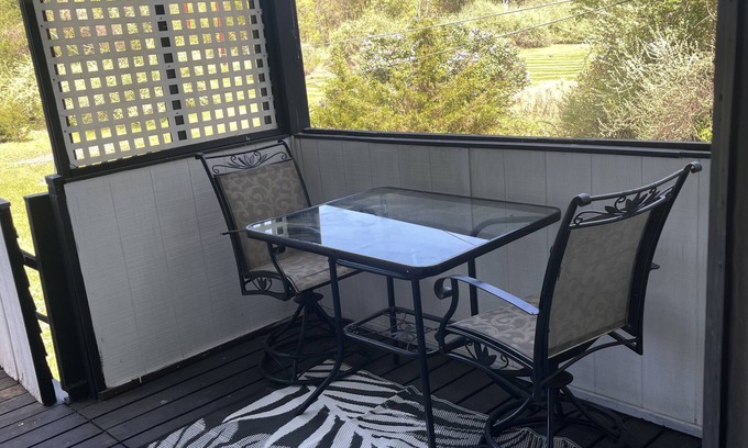 New Paltz Casa | Spacious 6-bedroom house with WiFi, AC in beautiful New Paltz