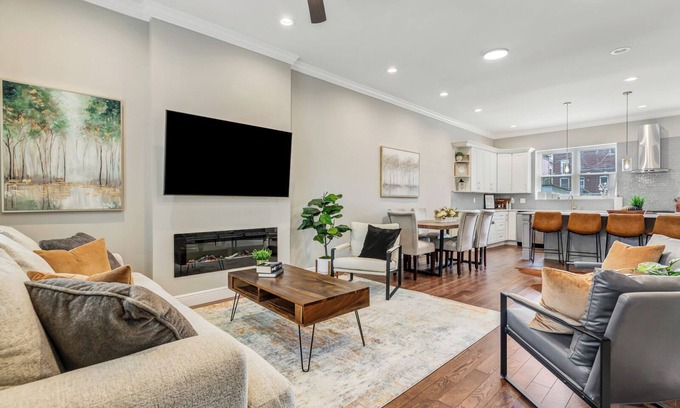 Shaw Casa | Spacious 6-bedroom house in the heart of fabulous St. Louis