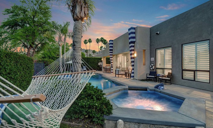 Palm Springs Casa | Spacious 6 Bedroom Palm Springs Home with Private Swimming Pool!