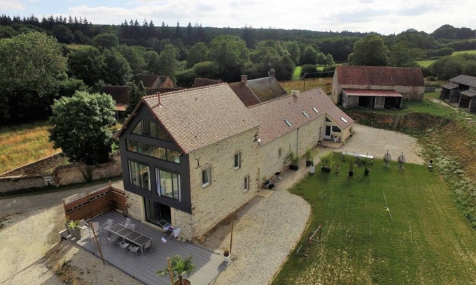 Le Cercueil Cabaña | Casa rural con vista al lago, ideal para grupos grandes con todas las comodidades y actividades exteriores.