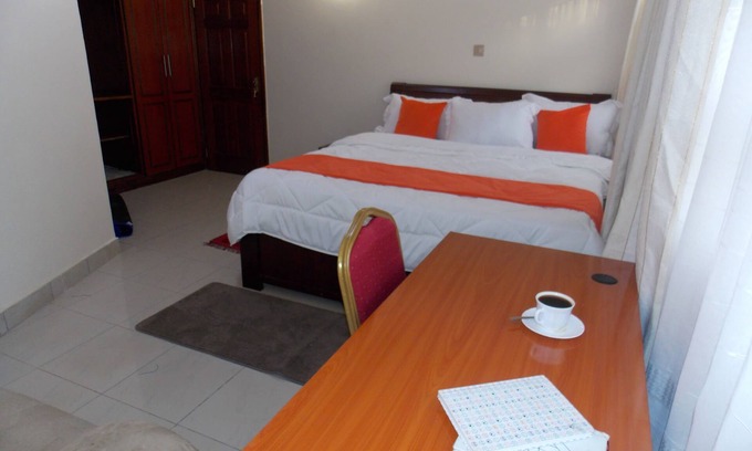 Syokimau Casa | Spacious 8-bedroom house in delightful Pridelands with fitness room