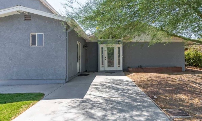 Mesa Casa | Spacious 8 Bedroom | Hot Tub & Grill | Close to Do