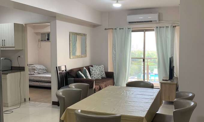 Pasay Condominio | Spacious 80 sq meter Family staycation 3 Bedroom 6 beds with Free Parking