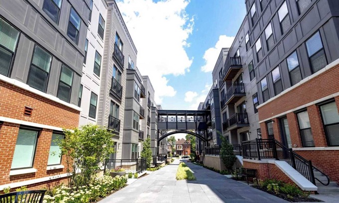 East Walnut HIlls Apartamento | Spacious 8BR 8BA combined Apartments Near Downtown Cincinnati