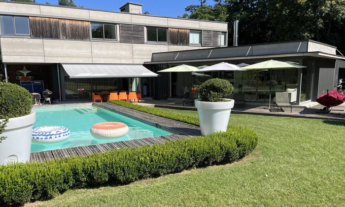 Chatuzange-le-Goubet Casa | Amplia casa arqueada en 3 hectáreas