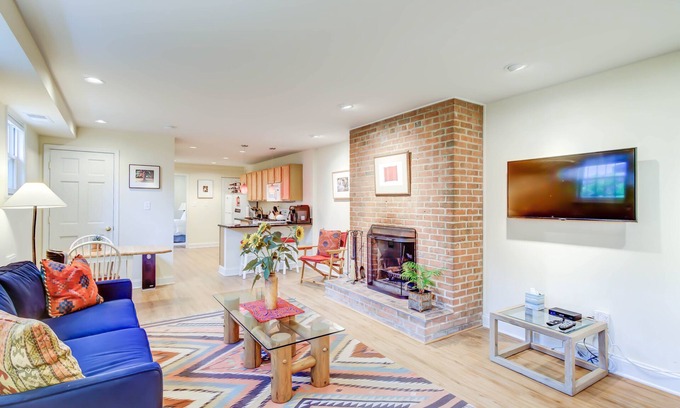 Capitol Hill Apartamento | Spacious & Airy 1-BR near Eastern Mkt/Capitol