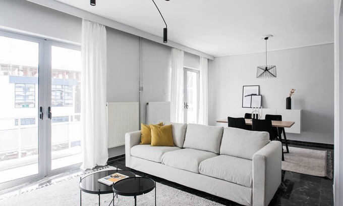 Marousi Apartamento | Spacious & Airy 1BR Apartment near HELEXPO Marousi