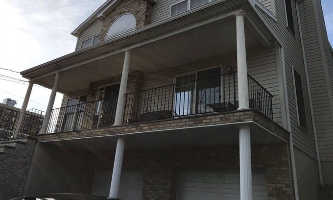Paterson Apartamento | Amplio y sorprendente apartamento de 3 dormitorios con chimenea a minutos de Nueva York