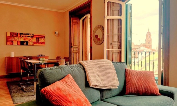 La Merced Apartamento | Amplio y luminoso apartamento en el centro histórico de Málaga