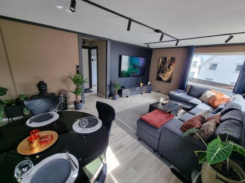 Stavanger Apartamento | Spacious and central apartment with a private garden, Free parking and Free EV recharging