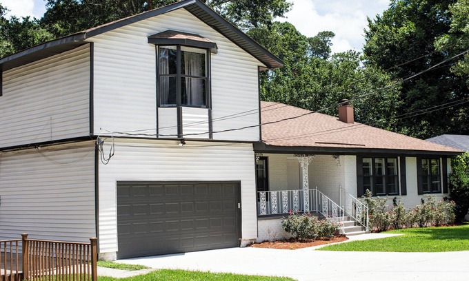 Caddo Heights-South Highlands Casa | Spacious and Charming home in South Highlands