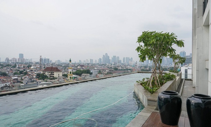 Mampang Prapatan Apartamento | Spacious and Combined 1BR Apartment at Nine Residence