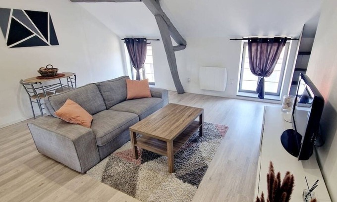 Louvroil Apartamento | Spacious and comfortable studio for 2 people