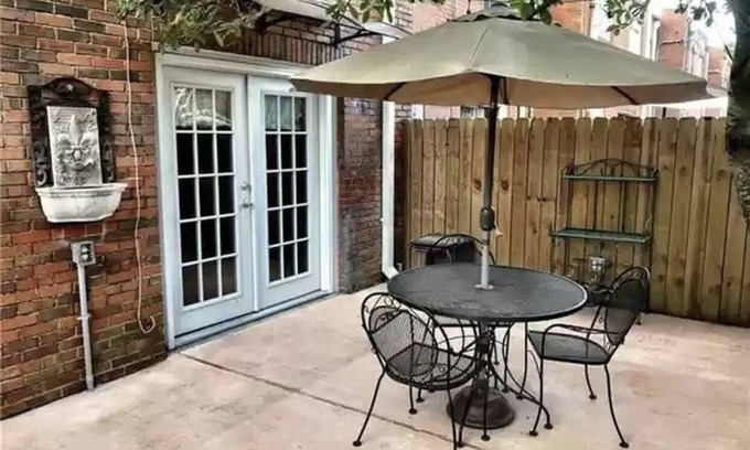 Bonnabel Place Casa | Spacious and Comfy Townhome- (Minimum 30 days)Heart of Metairie + Near Lakefront