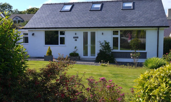 Benllech Casa | casa de vacaciones de la familia amplia y moderna