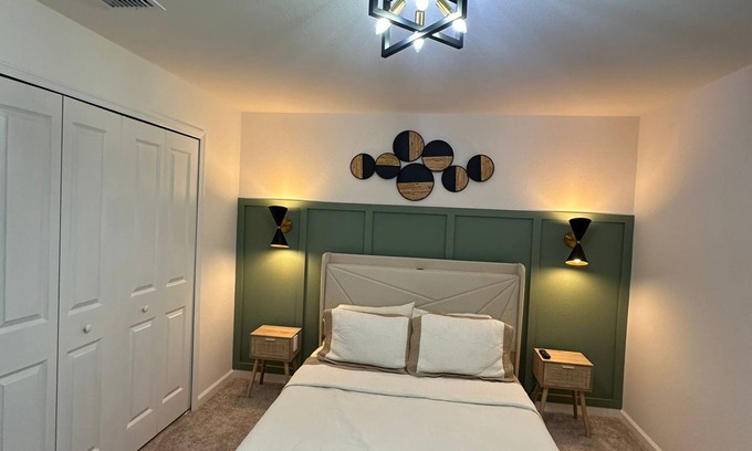 Port Charlotte Casa | Spacious and private bedroom in a modern new home in Port Charlotte with AC,WiFi