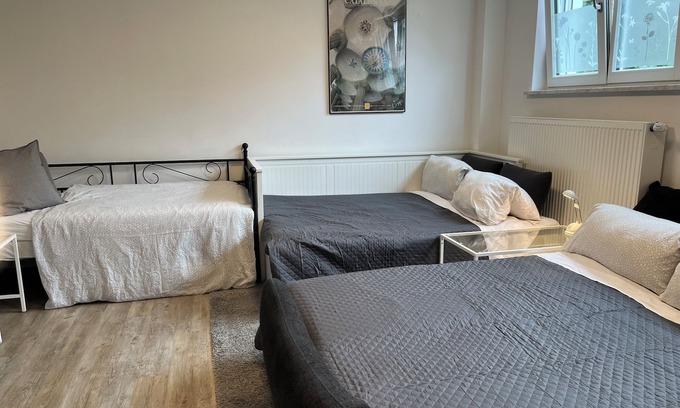 Ramersdorf Casa | Spacious and quiet 1-bedroom place in Munich. Fully equipped sleeps 7 guests!