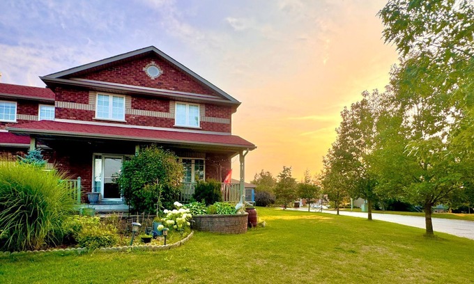 Barrie Casa | Home away from Home in Barrie