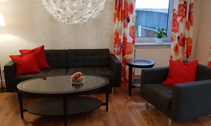 Ruesselsheim Apartamento | Amplio apartamento de 92m², * Aeropuerto * Messe * Frankfurt * Opel