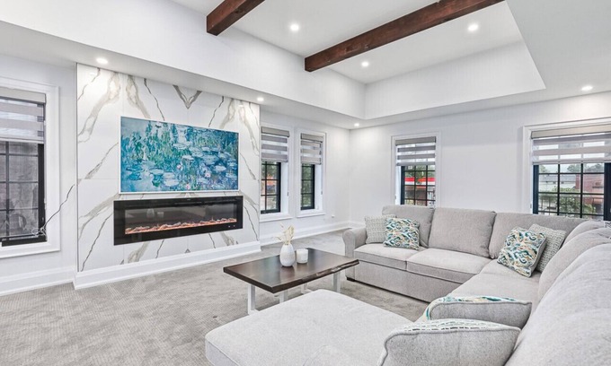 Collingwood Condominio | Spacious Apartment in Downtown Collingwood - 229 Hurontario