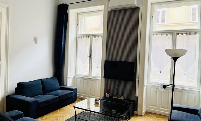 Erzsebetvaros Apartamento | Amplio apartamento en el centro de Budapest