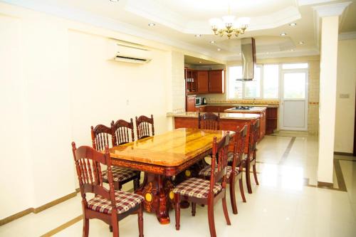 Oyster Bay Casa | Spacious Apartment near the Beach in Masaki