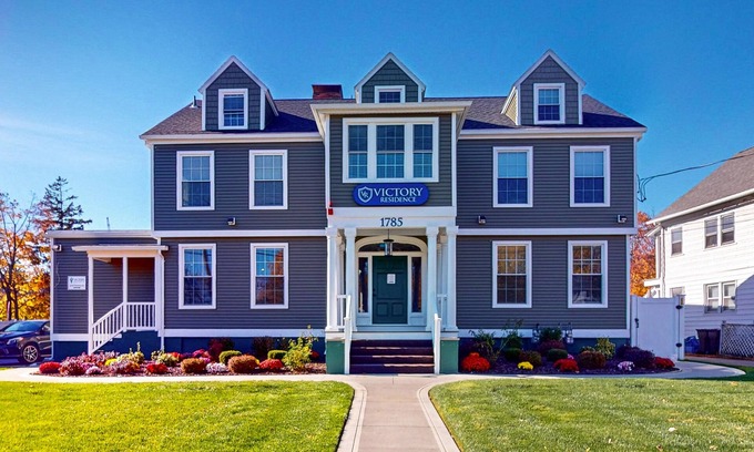 Holyoke Apartamento | Spacious apartment near Holyoke Medical Center + dedicated office area