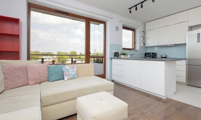 Bielany Apartamento | Spacious Apartment + Parking by Renters