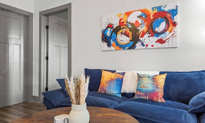 Rocky Mount Apartamento | Spacious Apartment, KING BED, Cozy, Close to Downtown