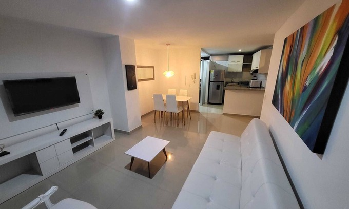 Cali Apartamento | Spacious Apartment with indoor parking, best location