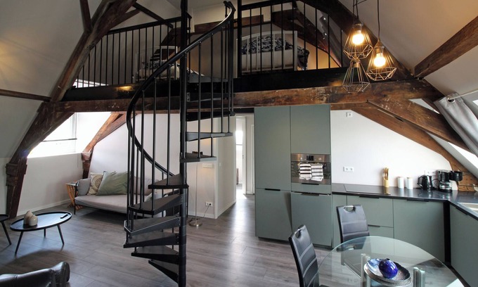 Vianen Apartamento | Spacious appartment in historic building