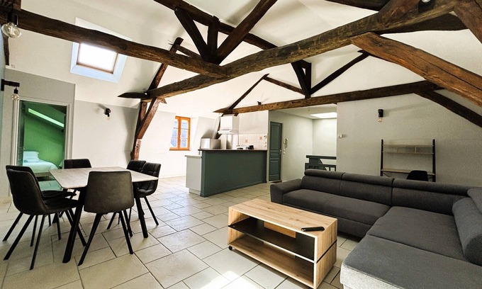 Bourges Apartamento | Apartamento-Baño privado con ducha-Vista a la Ciudad