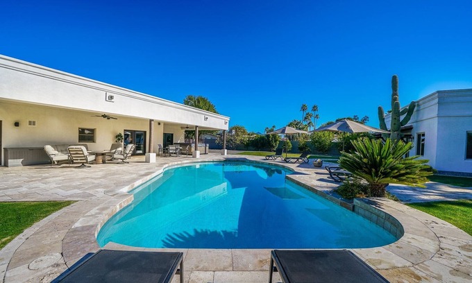 Shea North Estates Casa | Spacious backyard with amazing casita