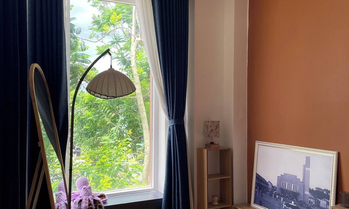 Da Lat Casa | Spacious Balcony Room with Lake View – City Square