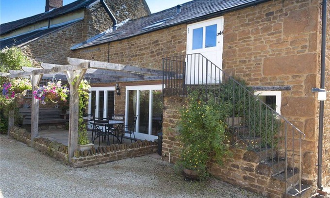 Shutford Casa | Amplia conversión de granero en un tranquilo pueblo de Oxfordshire
