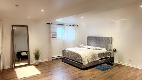 LaSalle Apartamento | Spacious basement apartment