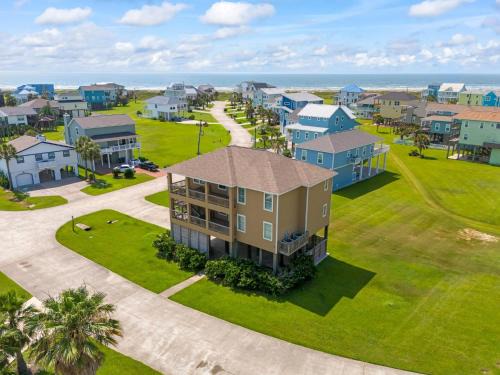 Pointe San Luis Casa | Spacious Beach Retreat Sleeps 25 Perfect for Families Groups