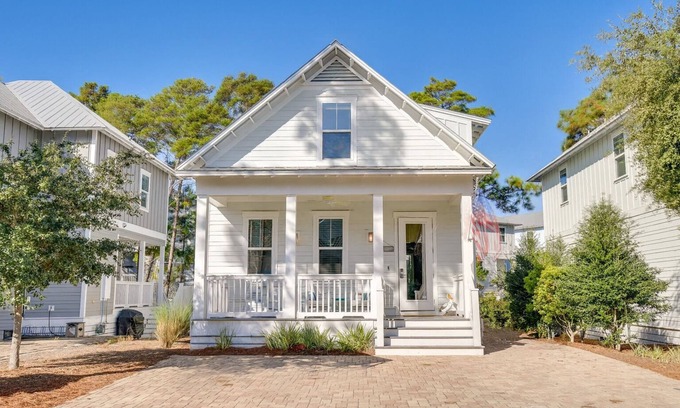 Santa Rosa Beach Casa | Spacious Blue Mountain Beach home! Resort Pool, Hot Tub & Bikes!