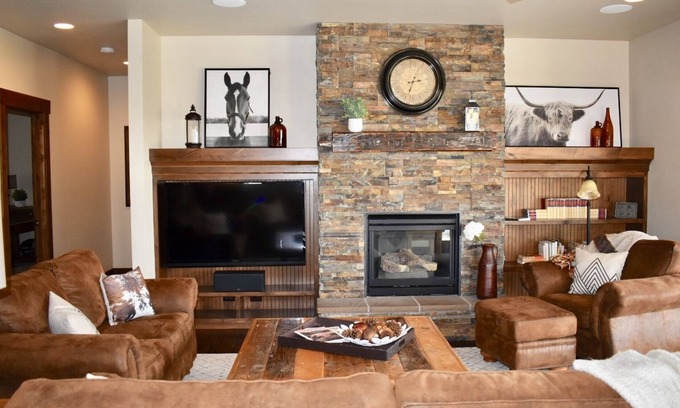 Powell Butte Casa | Spacious Brasada Ranch Resort Home