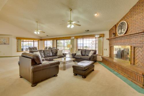 Apple Valley Casa | Spacious California Oasis Patio, Fireplace and Pool