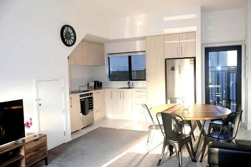 Christchurch City Centre Apartamento | Spacious CBD 3BR- Walk to Hagley, CBD, Hosp, & Oval