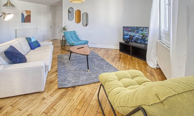 Angouleme Apartamento | Spacious chic haven in Angoulême
