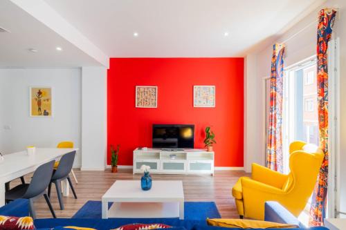Jesus Apartamento | Spacious Clean & Colorful Apt Quiet Zone