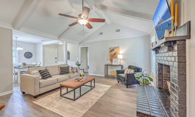 Summerville Casa | Spacious Comfort in Summerville and Nexton