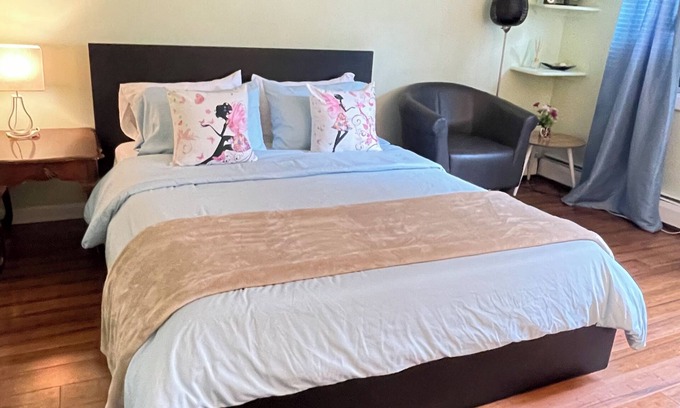Middletown Apartamento | Spacious, comfortable rooms near beach & Newport